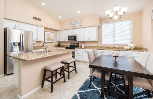 Hillcrest Ranch Homeowners House | Luxury Resort Home, Spring Training, Peoria, Glendale, Sparkling Pool, Location!