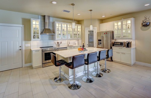 Lost Creek House | Luxury retreat, magnificent sunset views