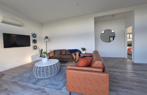 Wallangarra House | Luxury retreat near Girraween