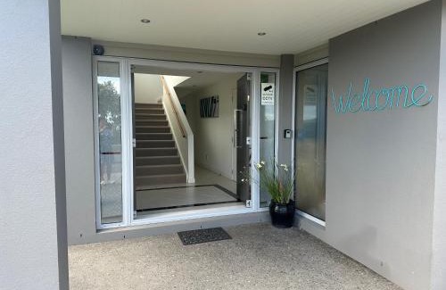 Tindalls Beach House | Luxury retreat overlooking Manly Beach