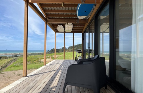 Waipu Cottage | Luxury Retreat with big sea views 90 minutes from Auckland