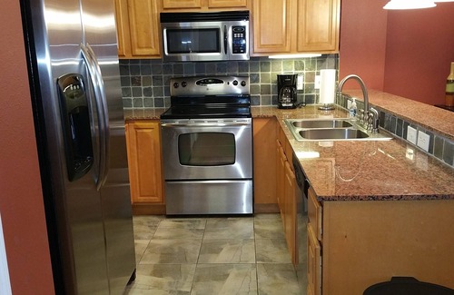 Sevierville Condo | Luxury Riverfront Condo in Perfect Location near Tanger Outlets