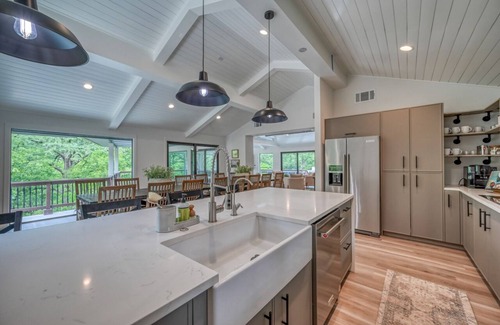 Canyon Lake House | Luxury Riverfront Villa With Firepit & Gameroom!