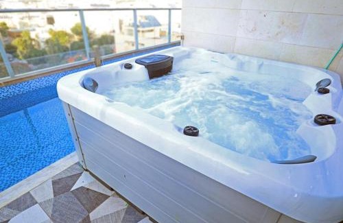 Netanya Apartment | Luxury Rooftop Apartment in Netanya