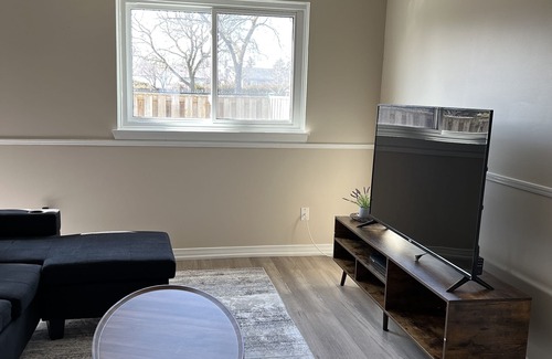 Bramalea House | Luxury room in a home - Brampton
