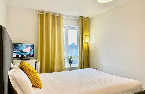 West Thurrock House | Luxury Rooms In Furnished Guests-Only House Free WiFi West Thurrock