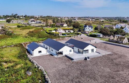 Inverin House | Luxury Seaside Connemara Retreat
