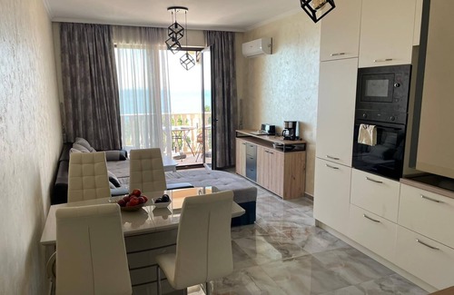 Nessebar Apartment | Luxury | SeaView | 200m Beach | Pool | Netflix