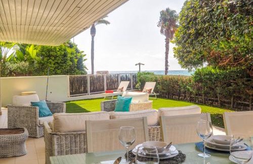 Passeig Maritim Apartment | Luxury Seaview Apartment by Hello Homes Sitges
