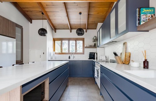 Coolangatta House | Luxury Self-Contained House - Rainbow Bay, Snapper Rocks