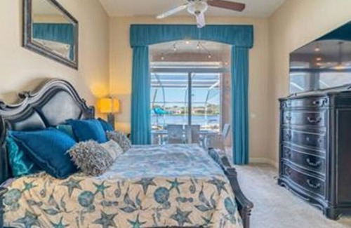 Bearss Plaza House | Luxury Short Term Rental in North Tampa