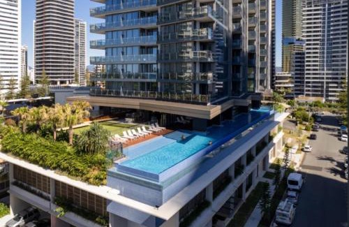 Broadbeach Apartment | Luxury Signature Stay Stunning Ocean Views Lvl27