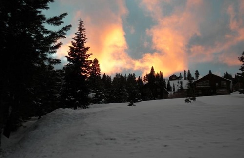 Alpine Meadows Condo | Luxury Ski Condo - No Lake Tahoe Alpine Meadows & Ski Palisades