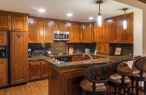 Aspen Condo | Luxury ski in/ski out 2BR residence at The Ritz-Carlton w/resort amenities!