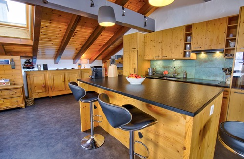Nendaz Apartment | Luxury Ski-In/Ski-out Duplex Apartment 50m to Ski Station. Close to Town centre.