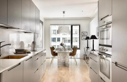 Kallio Apartment | Luxury Skyscraper Apartment with Amazing view over Helsinki