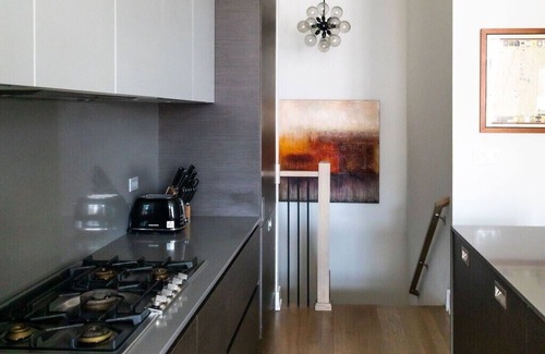Old Town House | Luxury SOHO Styled Two-Level Townhouse - Old Town