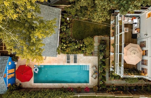 Hudson House | Luxury Spa Retreat with Sauna, Hot Tub & Swimming Pool in the Heart of Hudson