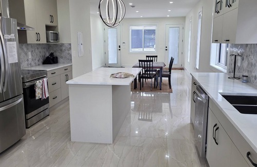 Burnaby House | Luxury spacious 4 bedroom family home in central Burnaby.