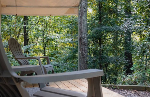 Delta RV Rental | Luxury Spacious Glamping, Lake View, Grill, Pool, Pet Friendly, Swim