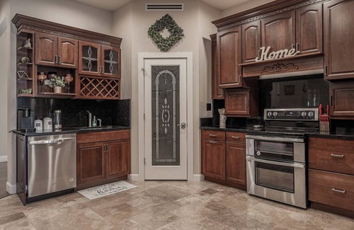 Eagle Pass House | Luxury Spacious Stay