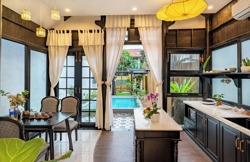 Hoi An City Centre Villa | Luxury Stay 1 Bedroom villa with Private Pool and Stunning Garden View