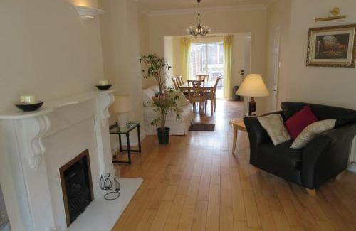 Donaghmede House | Luxury Stay