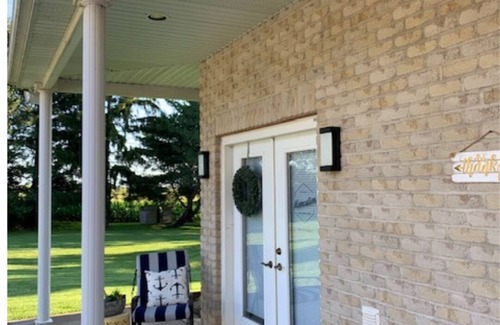 Norwich Apartment | Luxury stay in beautiful countryside of Southwestern Ontario