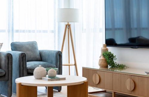Palm Beach Apartment | Luxury Stay in Hemingway Palm Beach