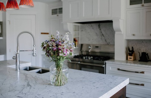 Rochester House | Luxury Stay/Theater/No step entry/Dogs Welcome