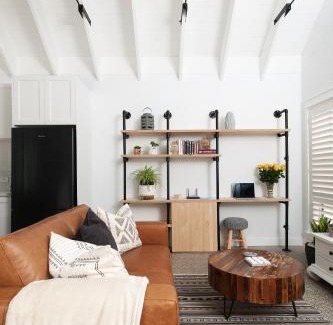 Salamander Bay House | Luxury Stay with Private Heated Pool in Salamander Bay