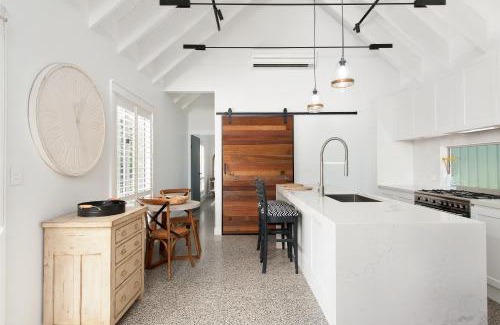 Salamander Bay House | Luxury Stay with Private Heated Pool in Salamander Bay