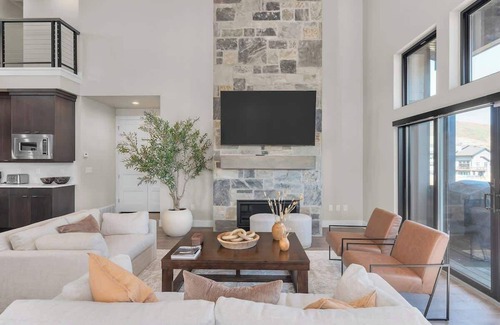 Heber House | Luxury Stays Club 993, Deer Valley 1 min Park City 10