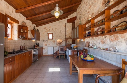 Korithi Villa | Luxury Stone House, Breathtaking Sea Views, Infinity Pool, Jacuzzi and Direct Access to the Sea!