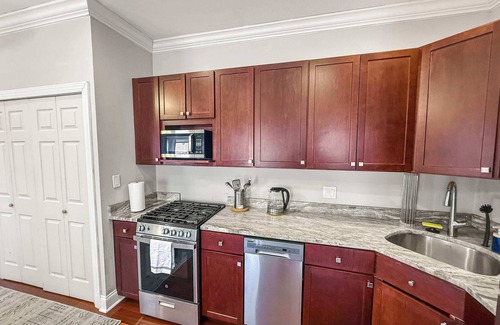 Northern Liberties Apartment | Luxury Studio | 2 Beds | Northern Liberties