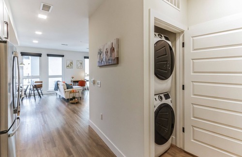 Uptown Apartment | Luxury Studio, Gym, Spa, Garage Parking, Safe 314