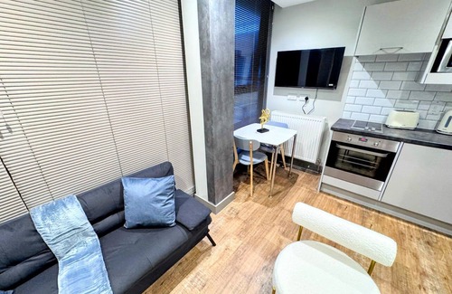 Maidstone Apartment | Luxury Studio in Maidstone Town Centre – Steps from Maidstone East!