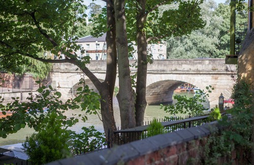 Oxford City Centre Apartment | Luxury Studio on the River Thames at Folly Bridge in Central Oxford
