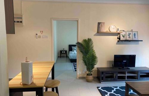 Bandar Penawar Apartment | Luxury Suite Desaru Private Beach Pool View 3Pax C10201