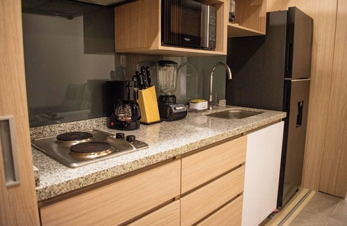 Armenia Apartment | Luxury Suite - Swimming Pool, Gym on Centenario Av.