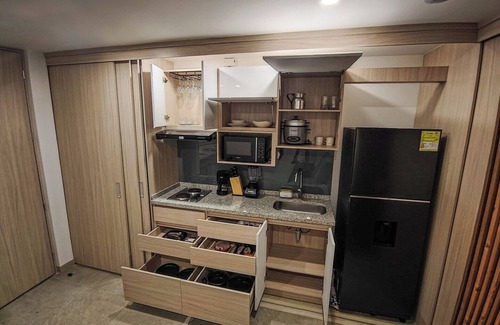 Armenia Apartment | Luxury Suite - Swimming Pool, Gym on Centenario Av.
