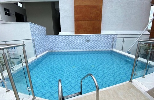 Armenia Apartment | Luxury Suite - Swimming Pool, Gym on Centenario Av.