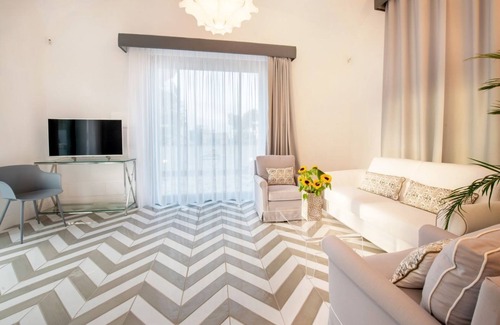 Sant'Agnello Apartment | Luxury Suite with Terrace