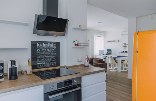 Sferracavallo House | Luxury Suite with Jacuzzi and Private Terrace