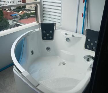 Ruessei Kaev Apartment | Luxury suite with jacuzzi BKK1