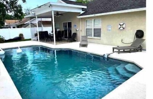 Citrus Park House | Luxury Tampa Home 10PPL/Pool/Grill/Airport