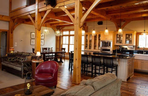 Cub Run House | LUXURY Timber Lake Lodge - Nolin Mammoth Cave+View