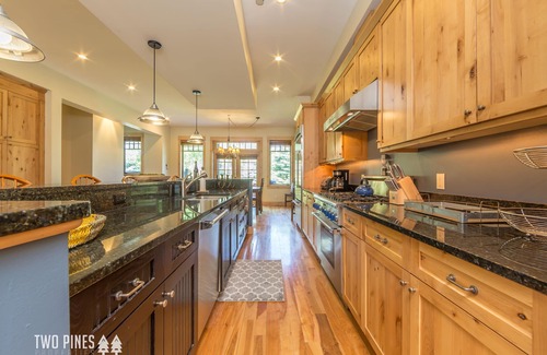 Big Sky House | Luxury Town Center Haven! Private Patio with Hot Tub! 15 Min Drive to Resort!