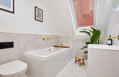 Winchester House | Luxury Town-House with cinema room, bar & patio