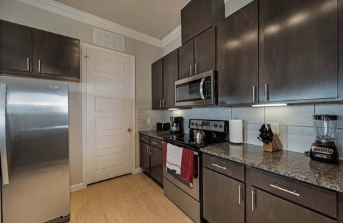 McNeil Apartment | Luxury Townhome Pool North Austin Evonify